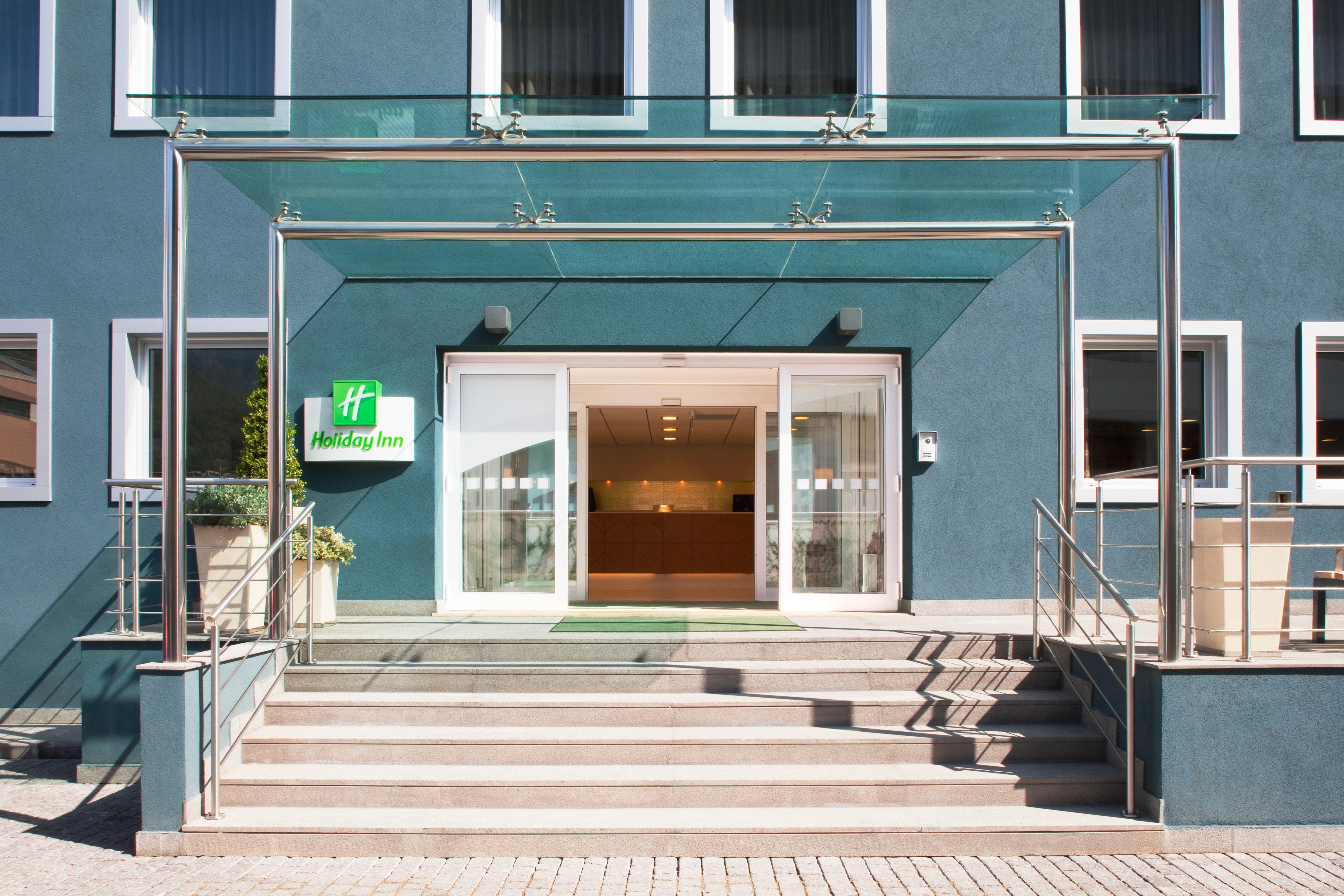 Holiday Inn Salerno-Cava De' Tirreni By Ihg Экстерьер фото