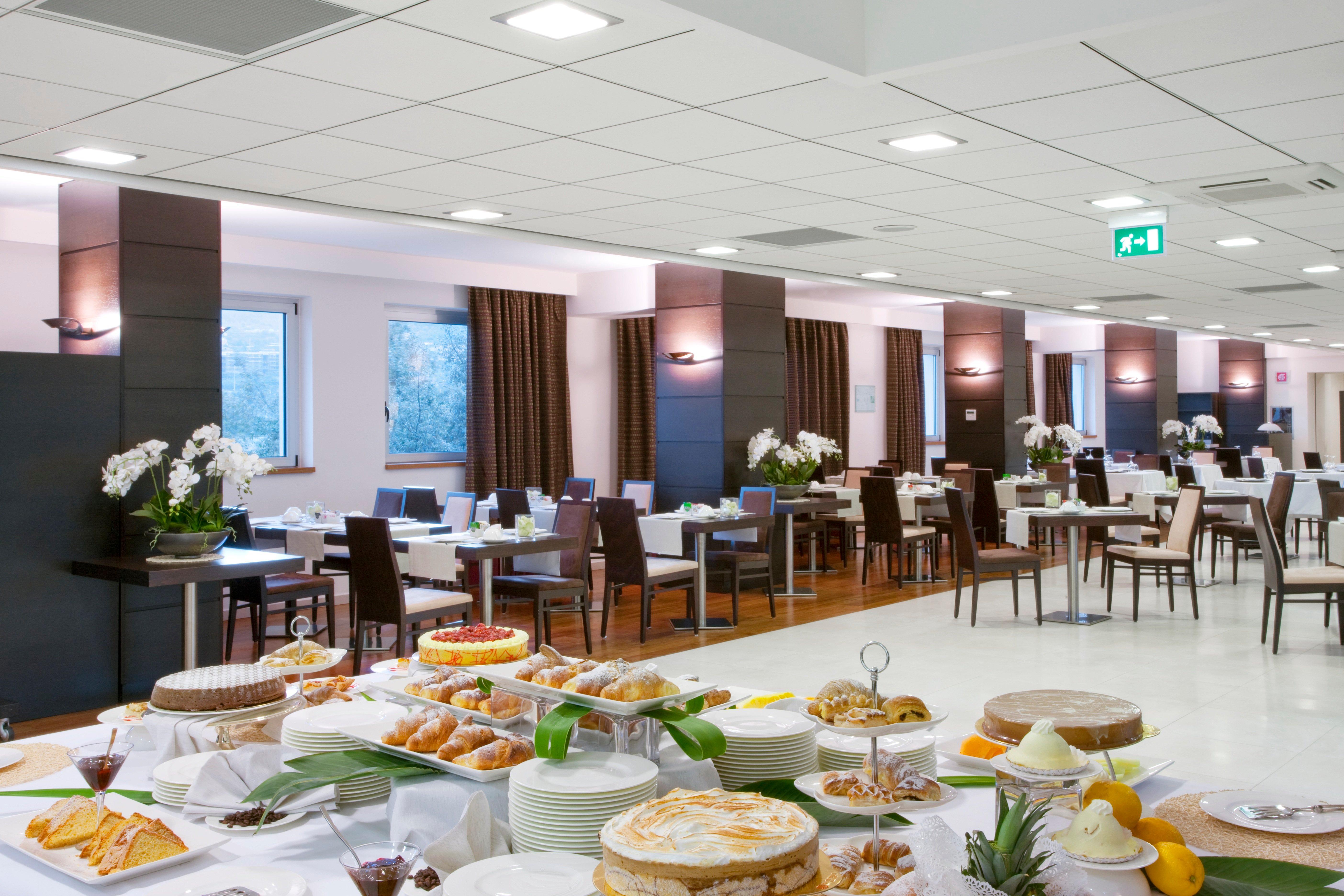 Holiday Inn Salerno-Cava De' Tirreni By Ihg Экстерьер фото