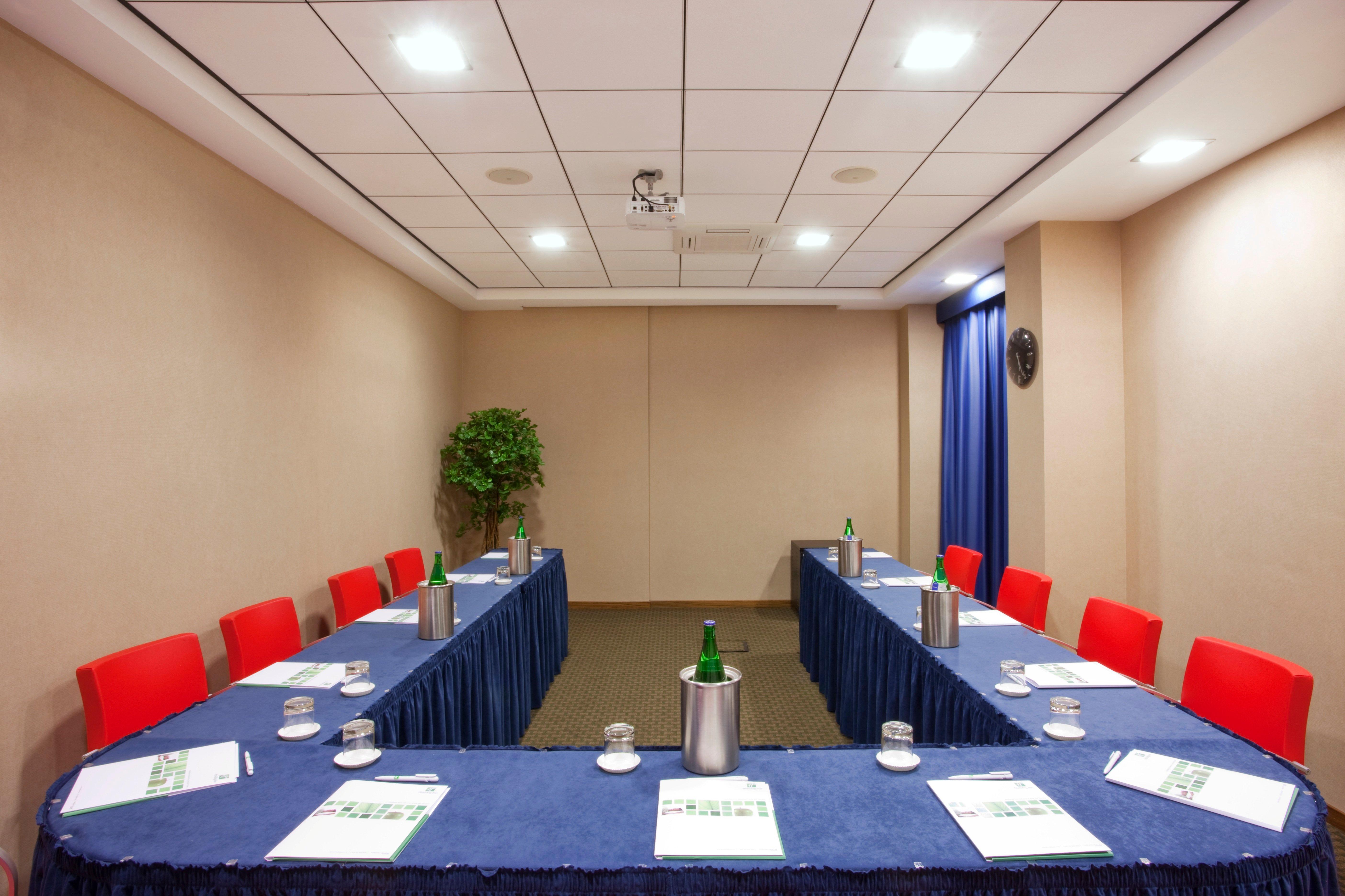 Holiday Inn Salerno-Cava De' Tirreni By Ihg Экстерьер фото