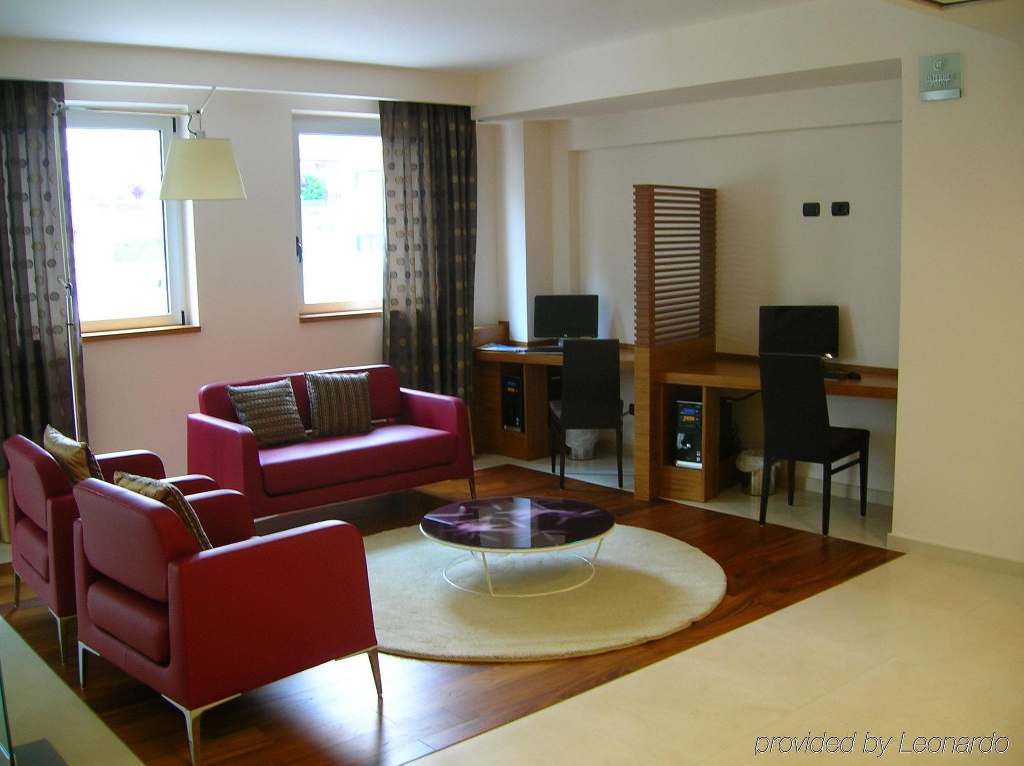 Holiday Inn Salerno-Cava De' Tirreni By Ihg Экстерьер фото